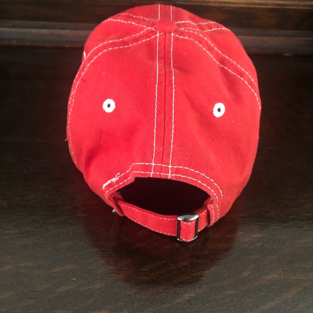 Titleist Red Cap with White Script Logo 🧢⛳️🏌️♀️🏌️♂️ - Picture 6 of 8